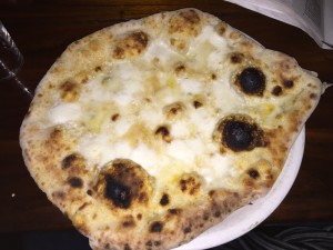 Pizza ai formaggio