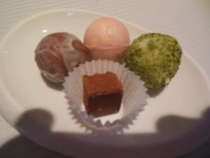 Petit four, sjokolade