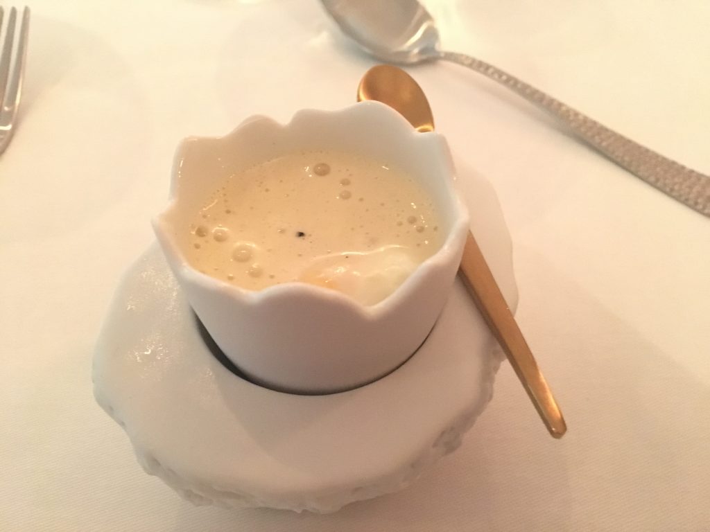 Amuse-bouche: Egg Benedict