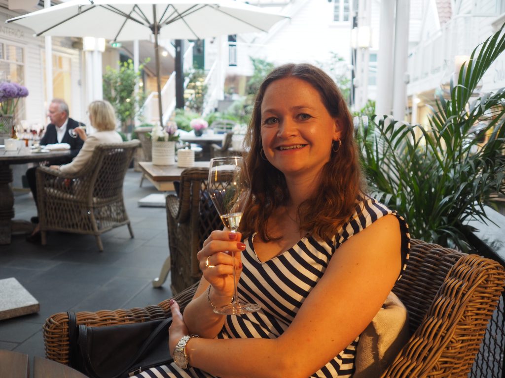 Champagne i bakgården Champagne i bakgården